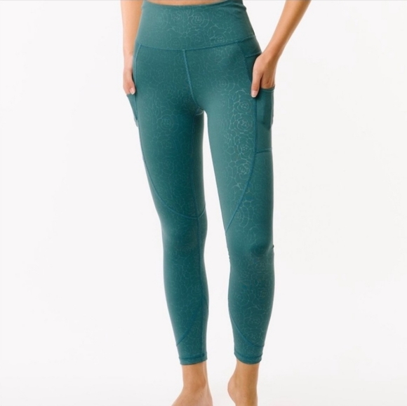ZYIA Pants - ZYIA Active Light and Tight 7/8 Leggings Rose Print Leggings 4